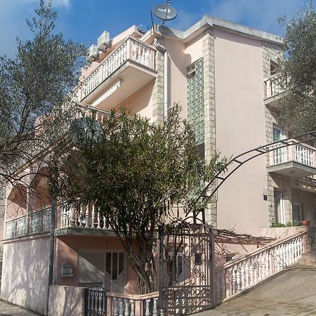 Guest House Almond Bečići Exteriör bild