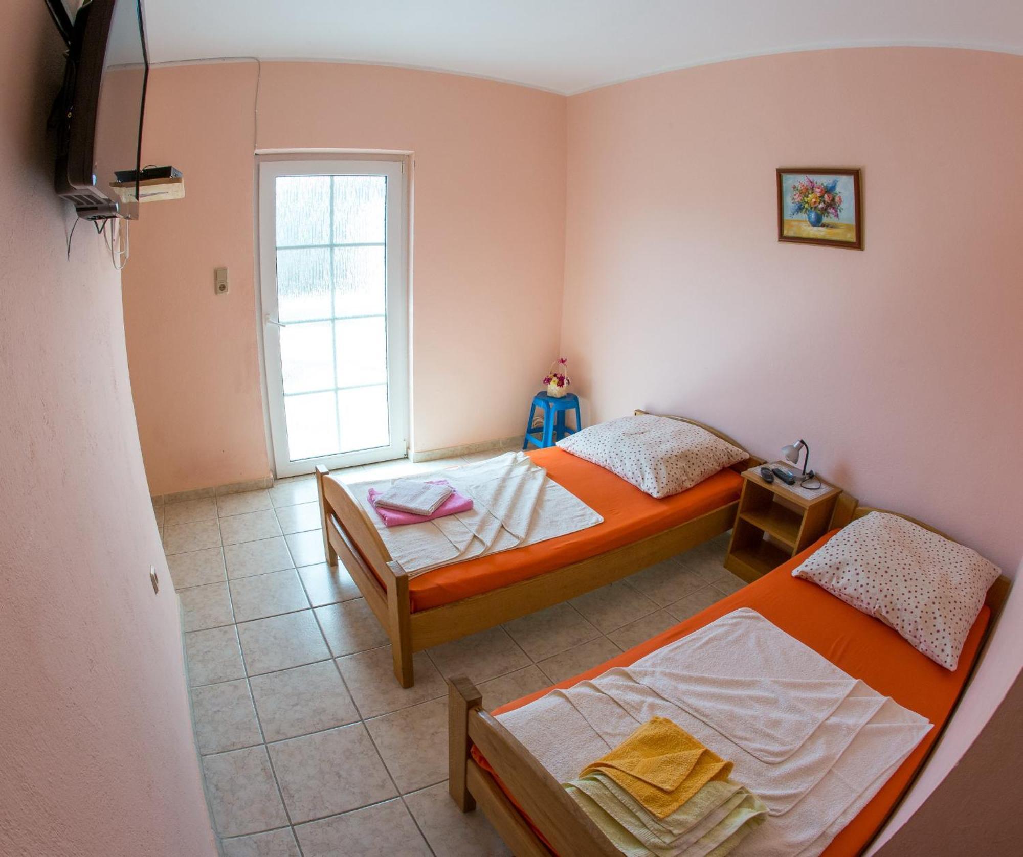 Guest House Almond Bečići Rum bild