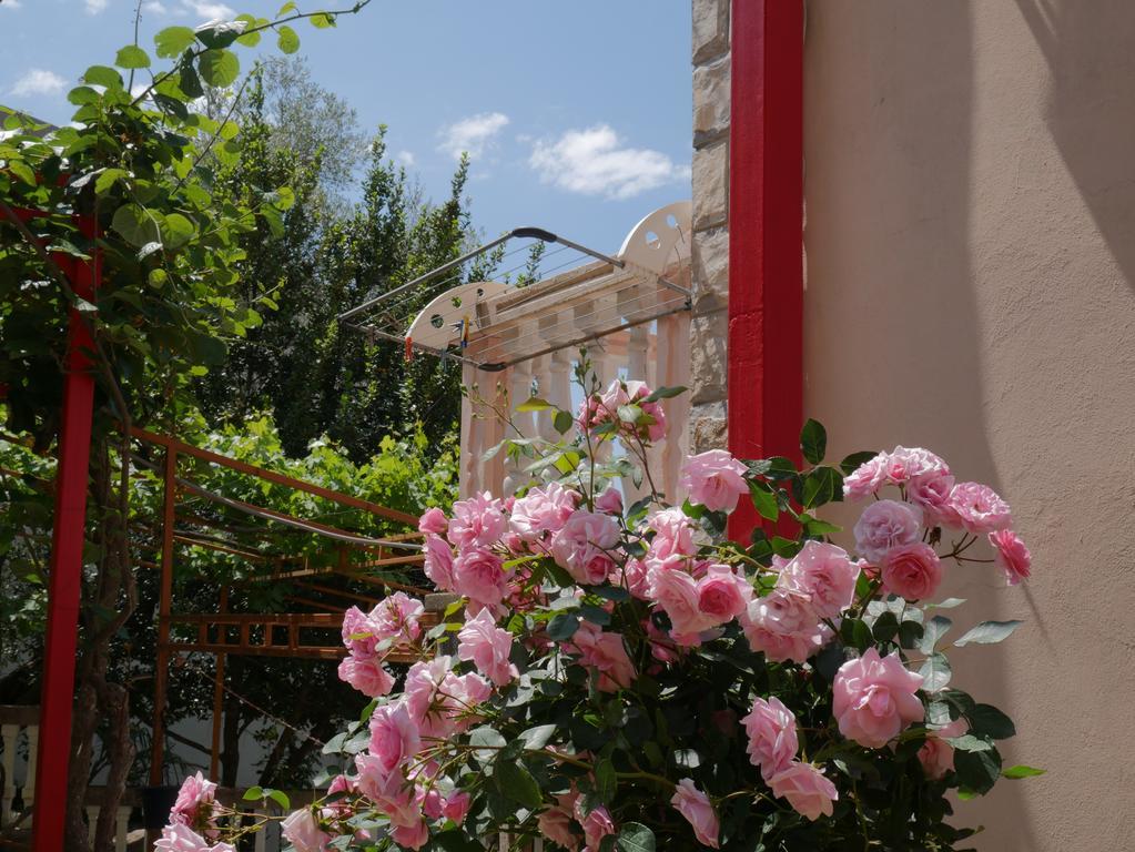 Guest House Almond Bečići Exteriör bild